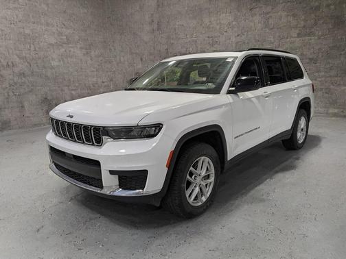 2022 Jeep Grand Cherokee L Laredo