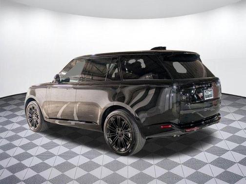 Santorini Black 2026 Land Rover Range Rover P530 SE