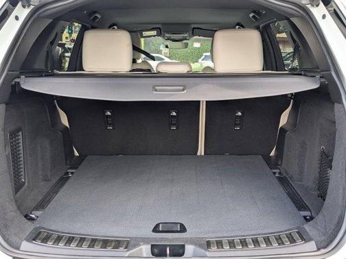 2023 Land Rover Discovery Sport SE