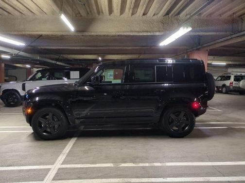 2026 Land Rover Defender P400 X-Dynamic SE