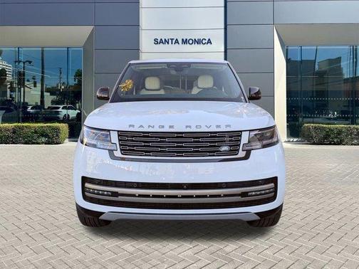 2025 Land Rover Range Rover P400 SE