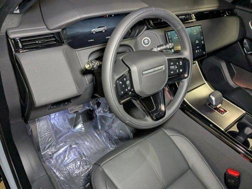 2026 Land Rover Range Rover Velar P250 Dynamic SE