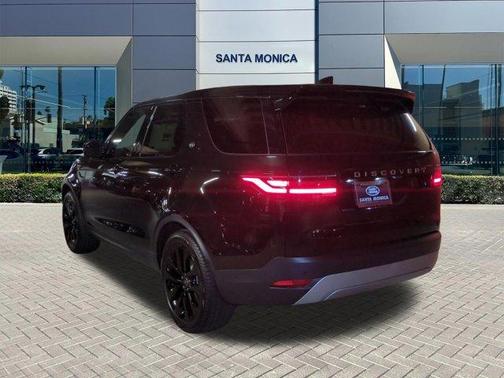 Santorini Black 2026 Land Rover Discovery S