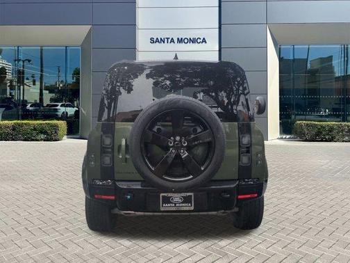 2026 Land Rover Defender P400 X-Dynamic SE