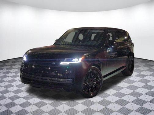 Santorini Black 2026 Land Rover Range Rover P530 SE 7 Seat