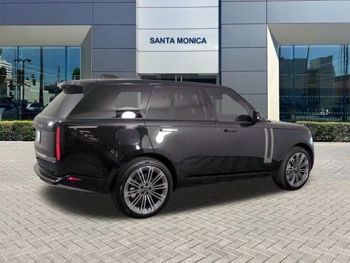 2025 Land Rover Range Rover P400 SE