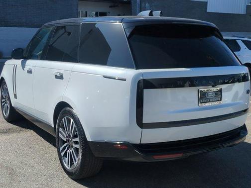 2023 Land Rover Range Rover P530 SE