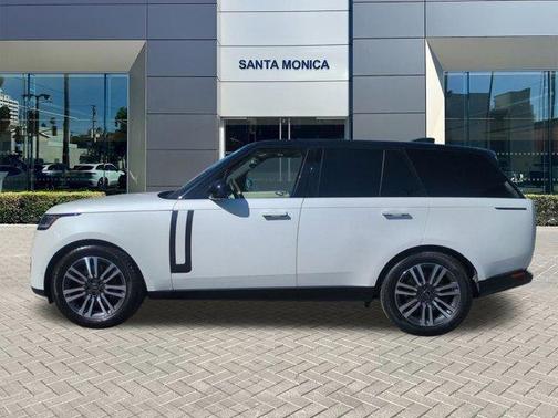 2023 Land Rover Range Rover P530 SE