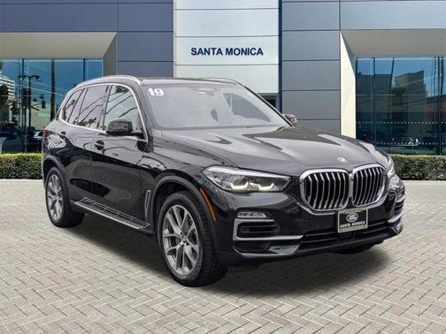 Black Sapphire Metallic 2019 BMW X5 xDrive40i