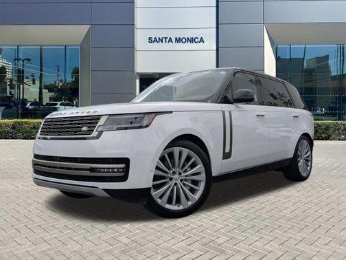 2025 Land Rover Range Rover P400 SE 7 Seat