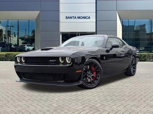 Pitch Black Clearcoat 2016 Dodge Challenger SRT Hellcat