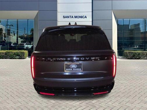 Obsidian Black Satin 2026 Land Rover Range Rover P400 SE 7 Seat