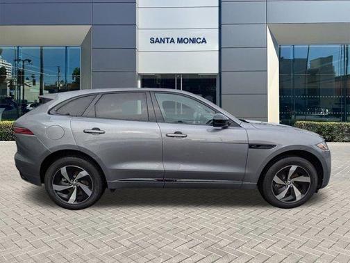 2024 Jaguar F-PACE P250 R-Dynamic S