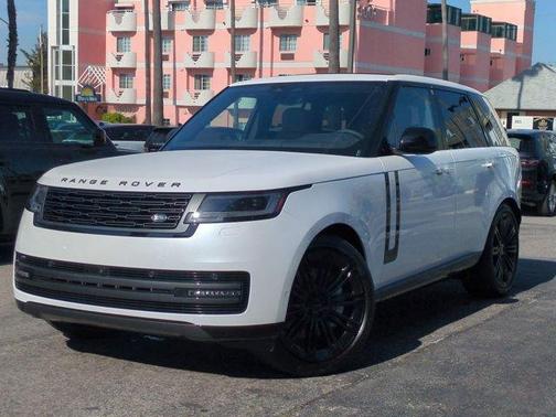 2026 Land Rover Range Rover P530 SE