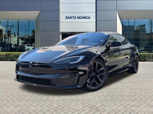 Black 2022 Tesla Model S Base