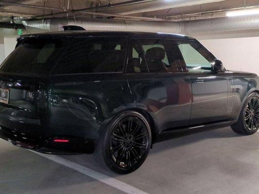 2026 Land Rover Range Rover P530 Autobiography