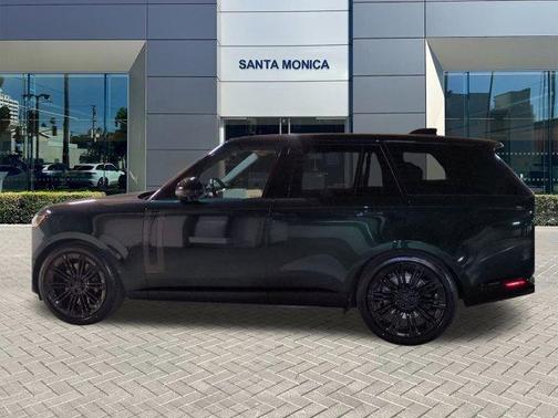 2026 Land Rover Range Rover P530 Autobiography