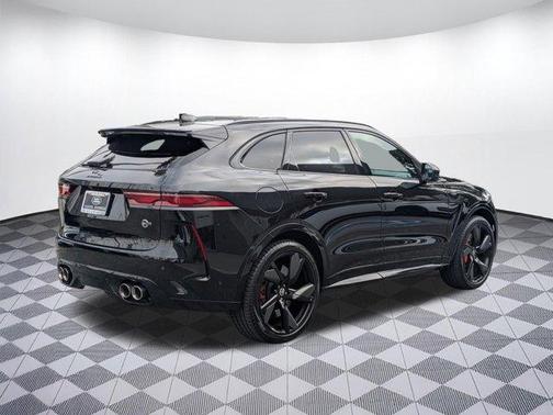 Santorini Black 2026 Jaguar F-PACE SVR 575 Edition
