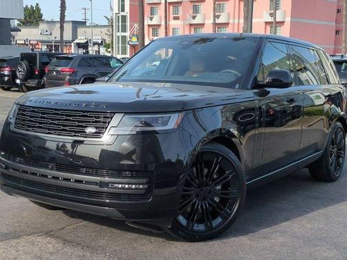 2026 Land Rover Range Rover P400 SE 7 Seat