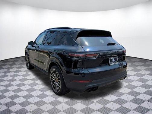 Black 2023 Porsche Cayenne Platinum Edition