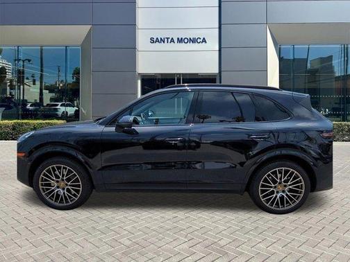 Black 2023 Porsche Cayenne Platinum Edition