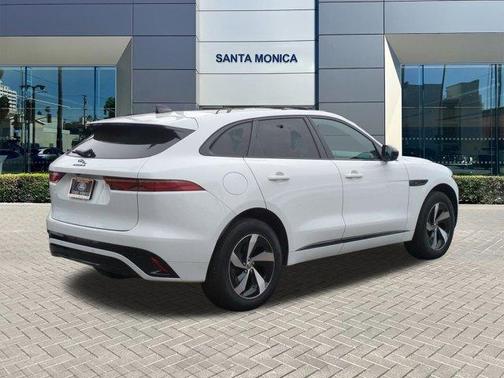 2024 Jaguar F-PACE P250 R-Dynamic S