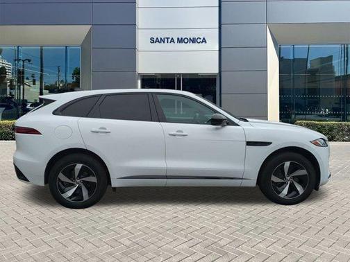 2024 Jaguar F-PACE P250 R-Dynamic S