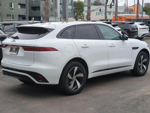 2024 Jaguar F-PACE P250 R-Dynamic S