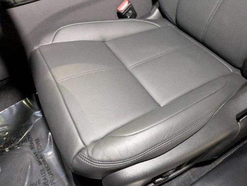 2026 Land Rover Range Rover Velar P250 Dynamic SE