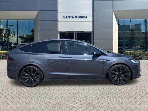 2023 Tesla Model X Standard Range