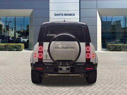 2026 Land Rover Defender P400 X-Dynamic SE