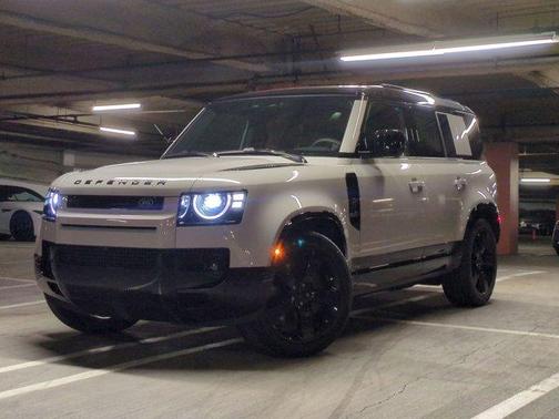 2026 Land Rover Defender P400 X-Dynamic SE