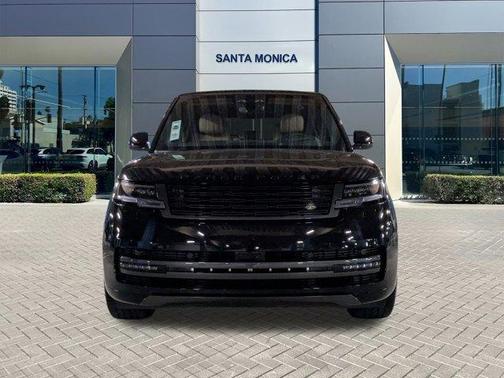 2025 Land Rover Range Rover P400 SE 7 Seat
