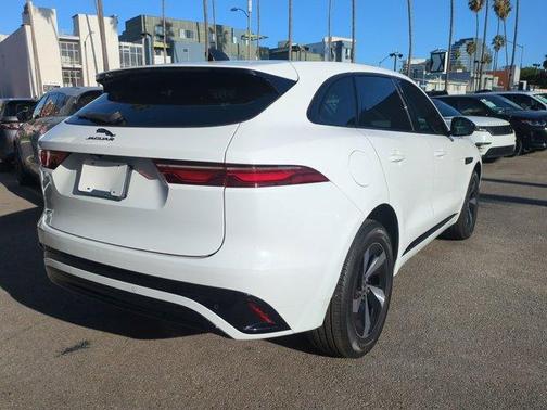 2024 Jaguar F-PACE P250 R-Dynamic S