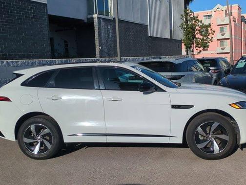 2024 Jaguar F-PACE P250 R-Dynamic S