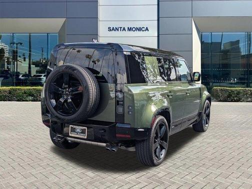Woolstone Green 2026 Land Rover Defender P500 X-Dynamic SE