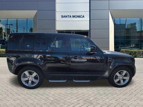 2024 Land Rover Defender P500 SE