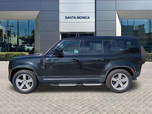 2024 Land Rover Defender P500 SE