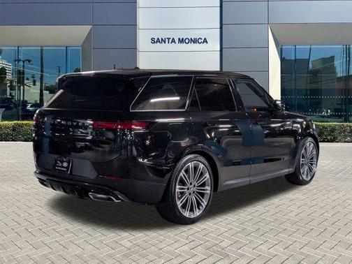 2025 Land Rover Range Rover Sport P360 SE