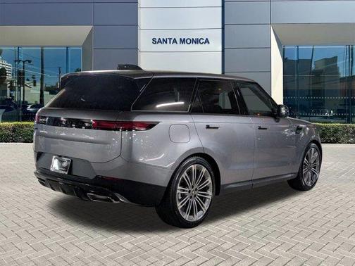 2025 Land Rover Range Rover Sport P360 SE