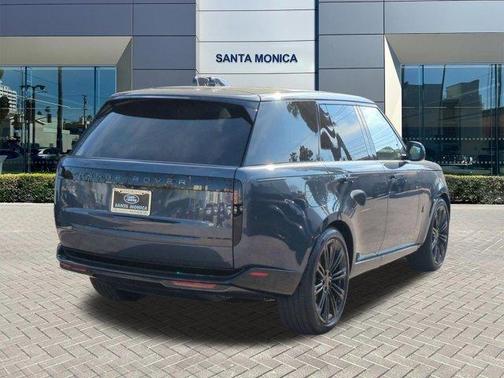 2026 Land Rover Range Rover P400 SE