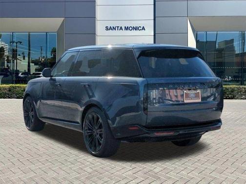 2026 Land Rover Range Rover P400 SE