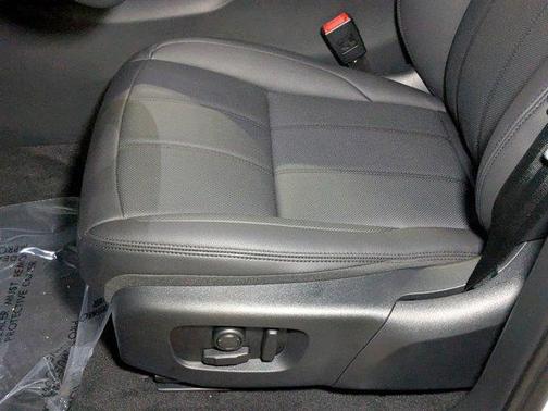 2026 Land Rover Range Rover Evoque Core S