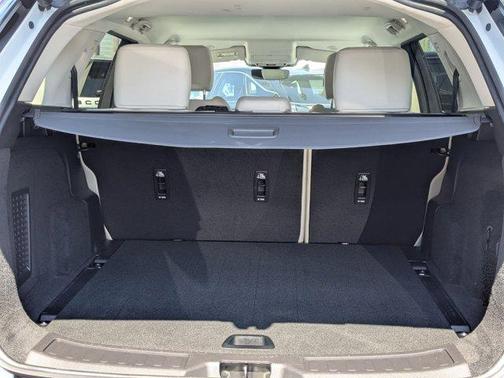 2023 Land Rover Discovery Sport SE