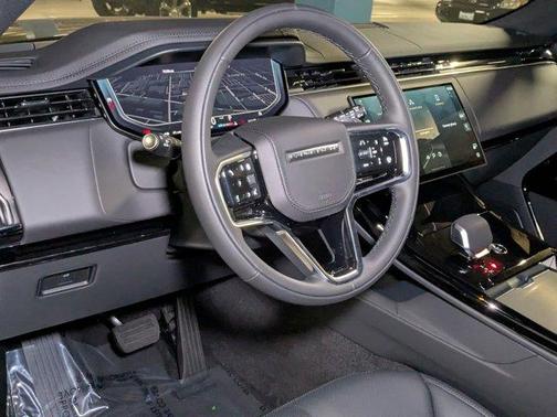 2025 Land Rover Range Rover Sport P360 SE