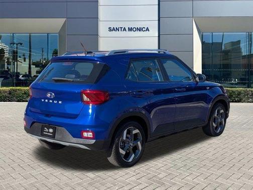 2023 Hyundai VENUE Limited