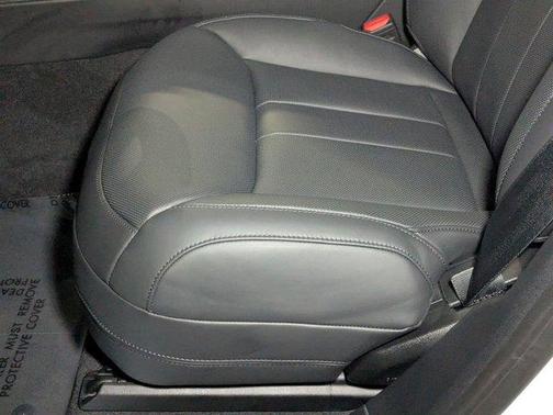 2025 Land Rover Range Rover Sport P360 SE