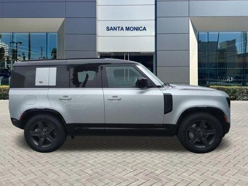 Hakuba Silver 2021 Land Rover Defender 110 X-Dynamic HSE