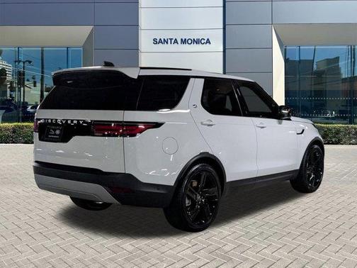 2025 Land Rover Discovery P300 S