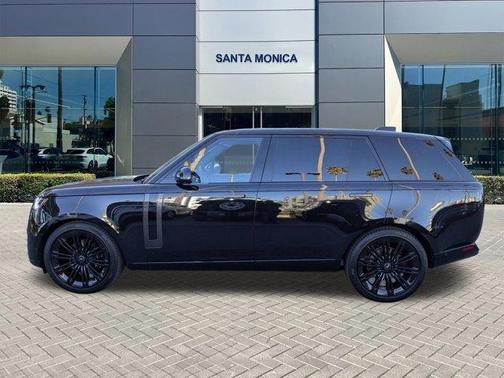 2025 Land Rover Range Rover P400 SE 7 Seat